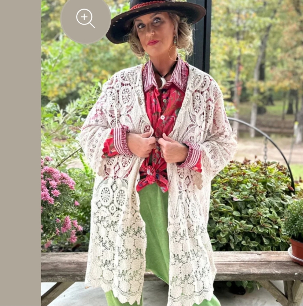 NWT! Jaded Gypsy Dynamic Views Lace Duster One Size